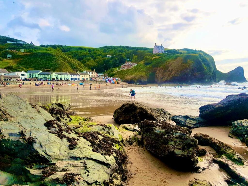 Wild Coastal Retreat At Troed Y Rhiw Aberporth, West Wales Villa ภายนอก รูปภาพ